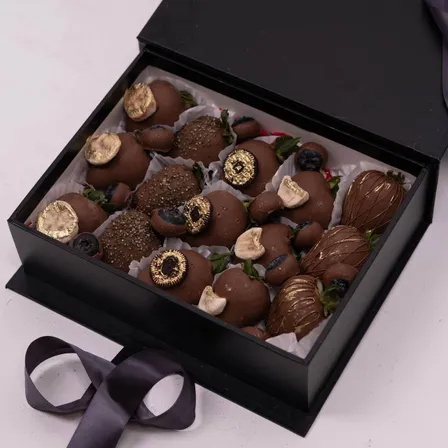  Delisia Black Box