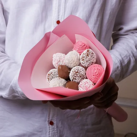 Blissful berry bonbons*