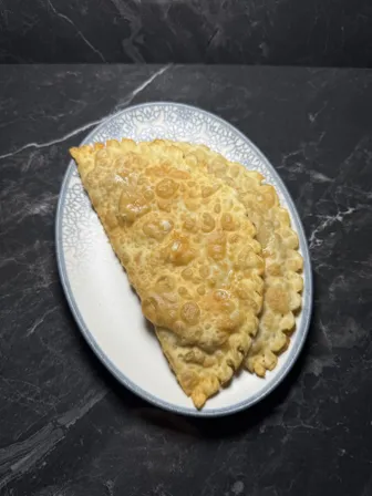 Чебурек с сыром и зеленью - 1 шт.